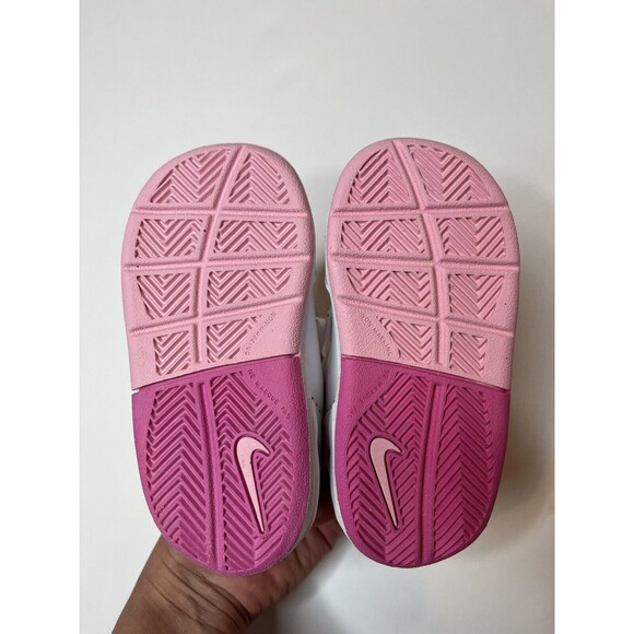 Nike Baby/Toddler Shoes 327591-161 6CW Size 6CW Pink NEW Baby Sneakers Nike - Picture 3 of 4